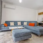 Tourist Apartamento *